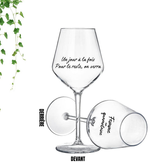 Coupe à vin | Femme en quarantaine